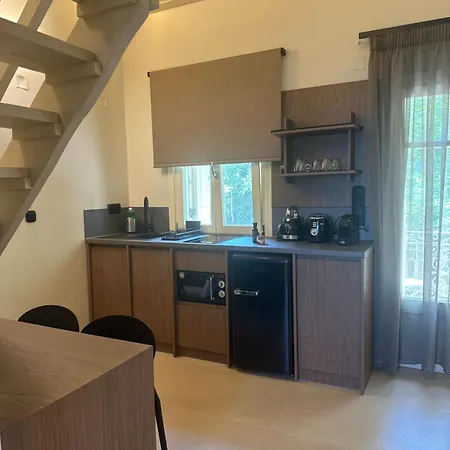 Four Elements Цагарада